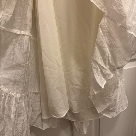 NWT - Showpo ANITA MIDI DRESS - PUFF SLEEVE TIERED DRESS IN WHITE - Picture 11 of 15